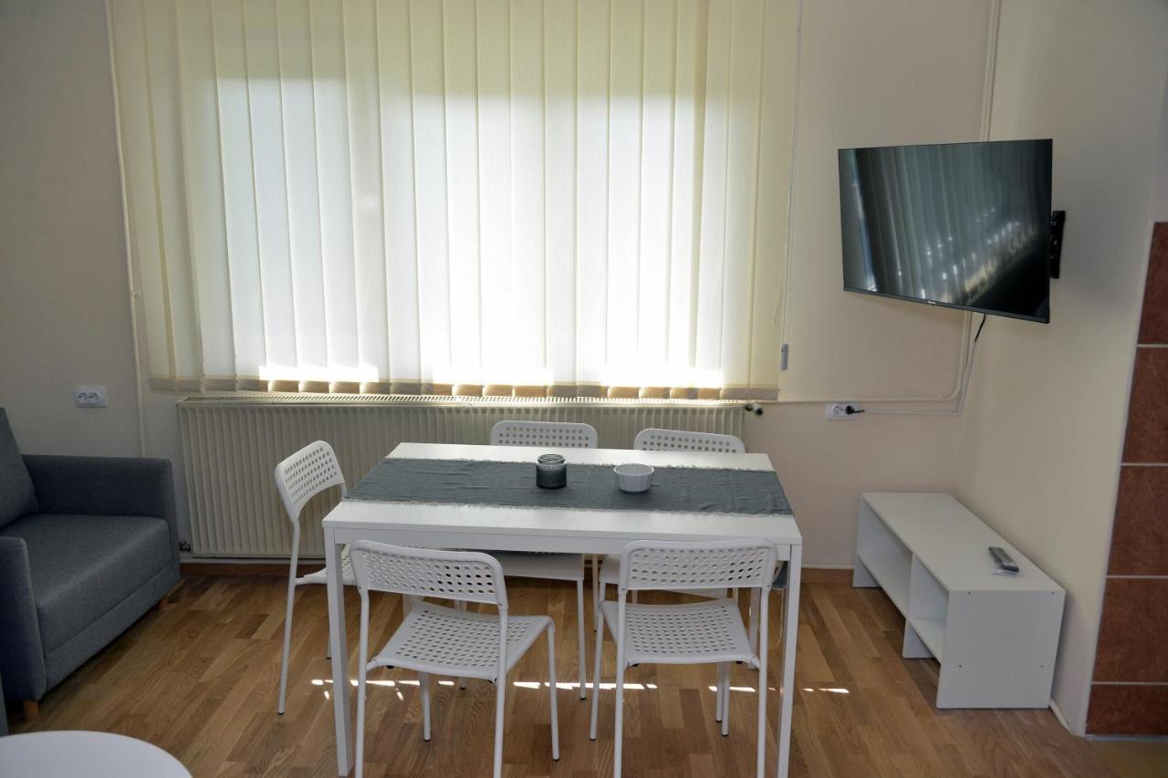 Affordable And Newly Renovated 1-Bedroom Apartment Κράλιεβο Εξωτερικό φωτογραφία