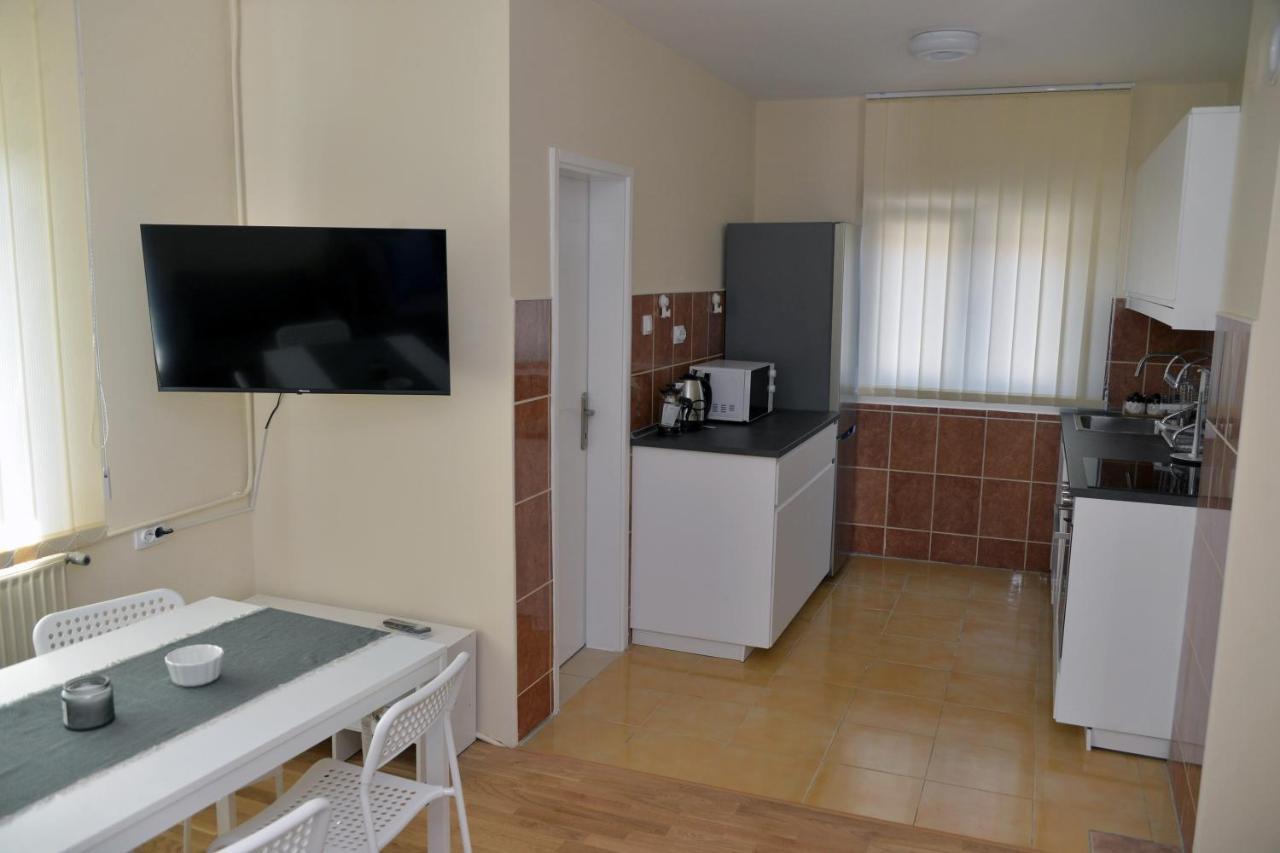 Affordable And Newly Renovated 1-Bedroom Apartment Κράλιεβο Εξωτερικό φωτογραφία